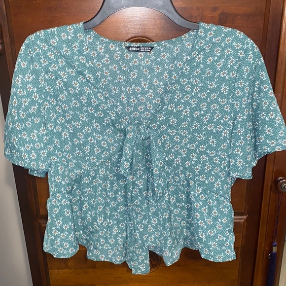 SHEIN floral print blouse - Picture 1 of 1